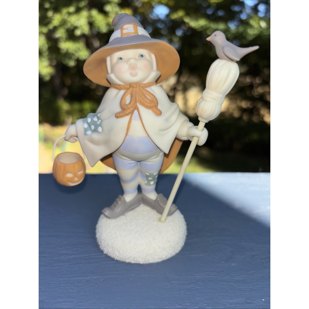 Snowbabies Let's‎ Pretend I'm A Good Witch